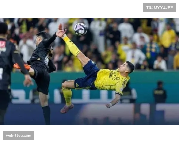 C罗40岁高龄倒钩破门，职业生涯总进球数达954球