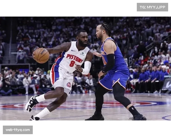 NBA杯决赛挡拆对决:布伦森福克斯控场风格对比 NBA杯决赛挡拆对决:布伦森福克斯控场风格对比