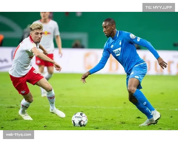 德甲青训体系成熟,中游球队通过球员交易维持竞争力 德甲青训体系成熟,中游球队通过球员交易维持竞争力